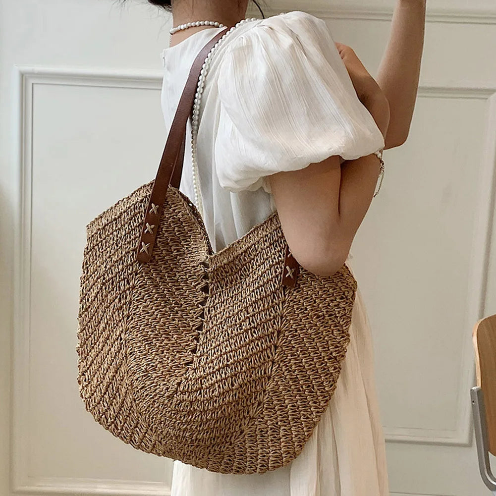 Sarah | Bohemian style woven straw shoulder bag